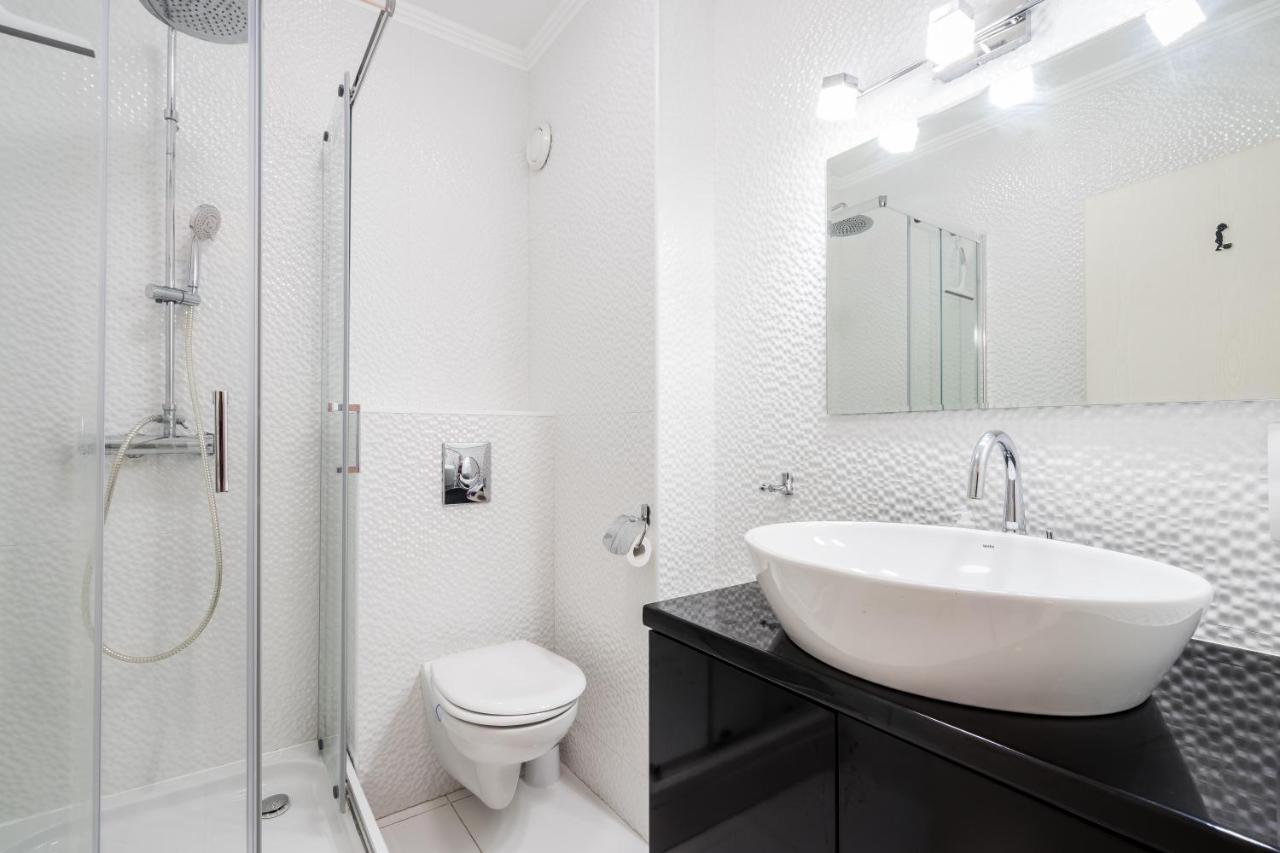 Beautiful Three Bedrooms Apartment With Free Parking Close To The Danube Coast Будапеща Екстериор снимка